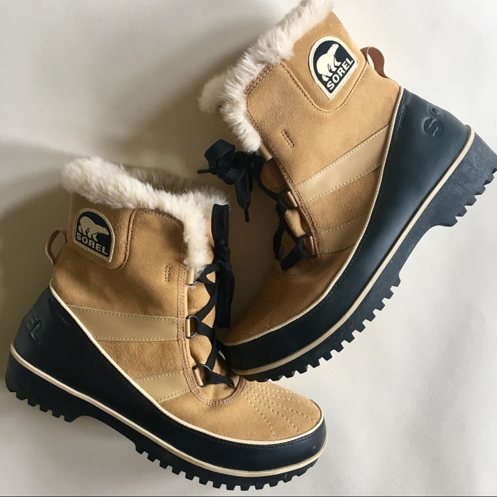 Sorel Tivoli II Suede Snow Boots in Curry